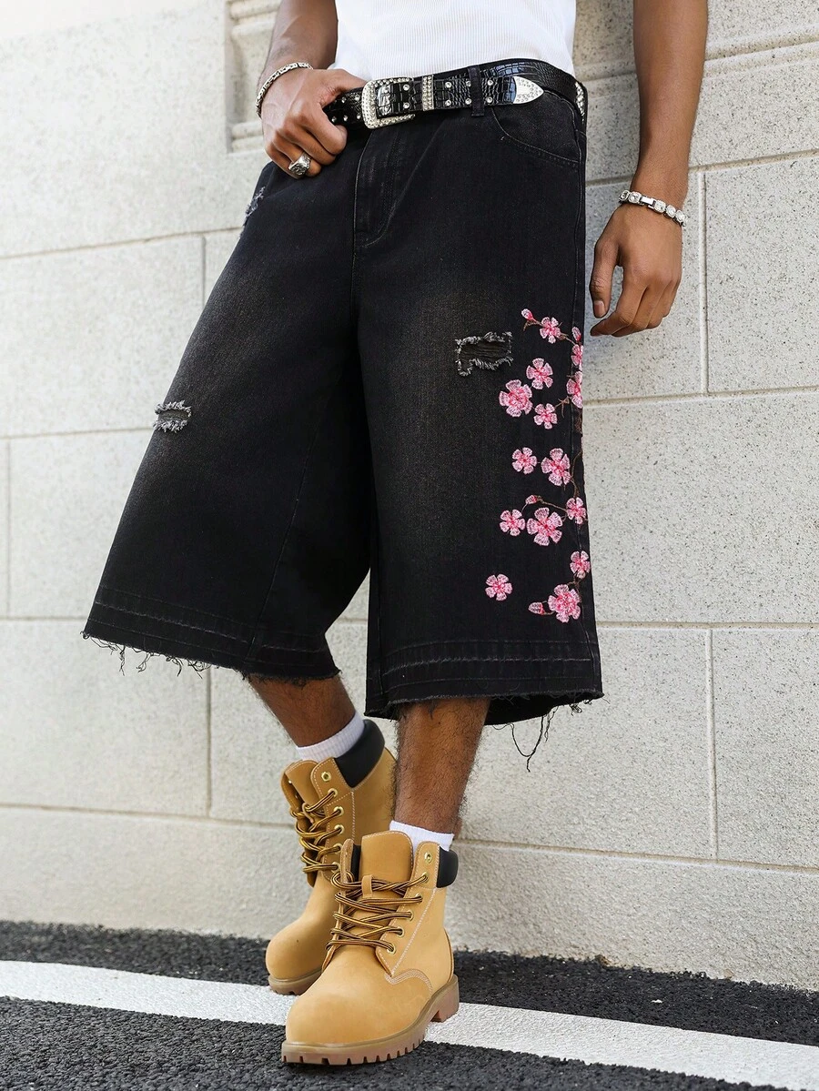 Manfinity EMRG Men's Street Fashion Casual Distressed Embroidered Black Denim Shorts - Black - View 1