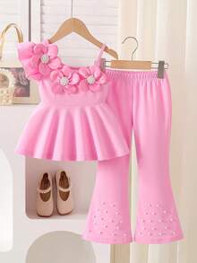 Elladie kids 女童两件套：喜庆红色3D立体花朵珍珠装饰吊带上衣+喇叭裤，适合生日、度假、派对、春夏穿着；女童两件套：粉色荷叶边露肩短款上衣+珍珠装饰喇叭裤，甜美可人，适合日常穿着、游乐园、家庭聚会、春夏穿着。 - 粉色 - 查看 6