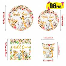 Bộ đồ dùng tiệc sinh nhật lần thứ nhất chủ đề Hoa và Động vật, gồm đĩa, khăn ăn và cốc giấy, phục vụ 24 khách. Bộ đồ dùng tiệc bằng giấy dùng một lần này phù hợp cho sinh nhật, đám cưới, tiệc theo chủ đề và dã ngoại gia đình. - Xem 2