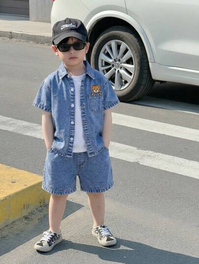 SHEIN Genkimix Kids Young Boys 2026 Summer New Light Blue Washed American Retro Style Teddy Bear Patchwork Embroidered Loose Short Sleeve Shirt+Shorts Denim Set Cute Summer Vacation Daily Wear