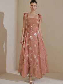 Aveloria Rosie 法式设计奢华感提花细肩带系带无袖喇叭连衣裙 - 駝色 - 查看 5