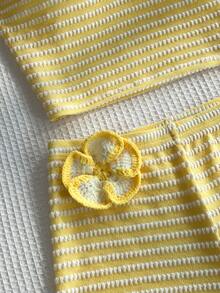 Sunnyshic Bộ đồ 2 mảnh gồm áo tank top tay ngắn cổ chữ V buộc dây phía sau và quần short cạp thấp, chất liệu vải dệt kim jacquard màu vàng, được làm thủ công với họa tiết móc, thích hợp cho mùa xuân/hè, đi nghỉ dưỡng, đi biển, ngọt ngào, dễ thương, lãng mạn, tối giản, đa năng mặc hàng ngày. - Màu vàng - Xem 5