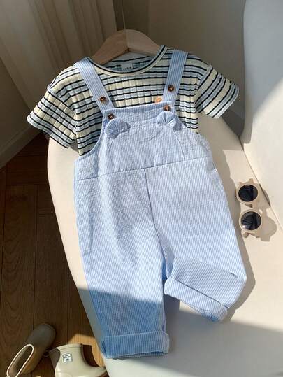 SHEIN Baby Boy/Girl Summer Blue & White Striped Bib Overalls, Casual Vacation Outfit Suitable For Home, Outing, Beach