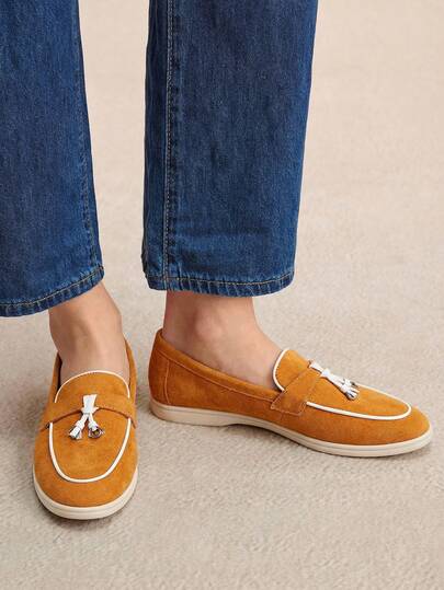Rosivie Women's Casual Versatile Commuter Pendant Decor Flats For Christmas