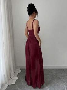 SHEIN Elenzya Mono elegante y romántico sin mangas con cintura fruncida para mujeres - Burdeos - Ver 2