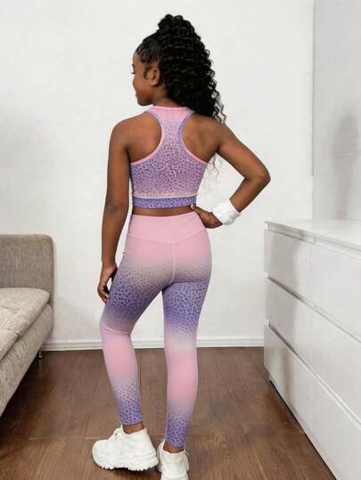 SHEIN 舒适高弹针织吊带背心和紧身裤两件套，适合瑜伽、运动聚会等场合。