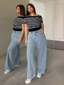 Dazy Plus Plus Size Women Light Wash Flared Leg Long Jeans, Autumn - Light Wash - View 3