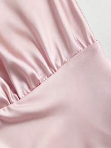 Sweetra Bộ đồ liền thân không tay bằng satin màu xanh bạc hà Pháp, cổ khoét sâu, thanh lịch cho mùa xuân/hè. - Hồng - Xem 5