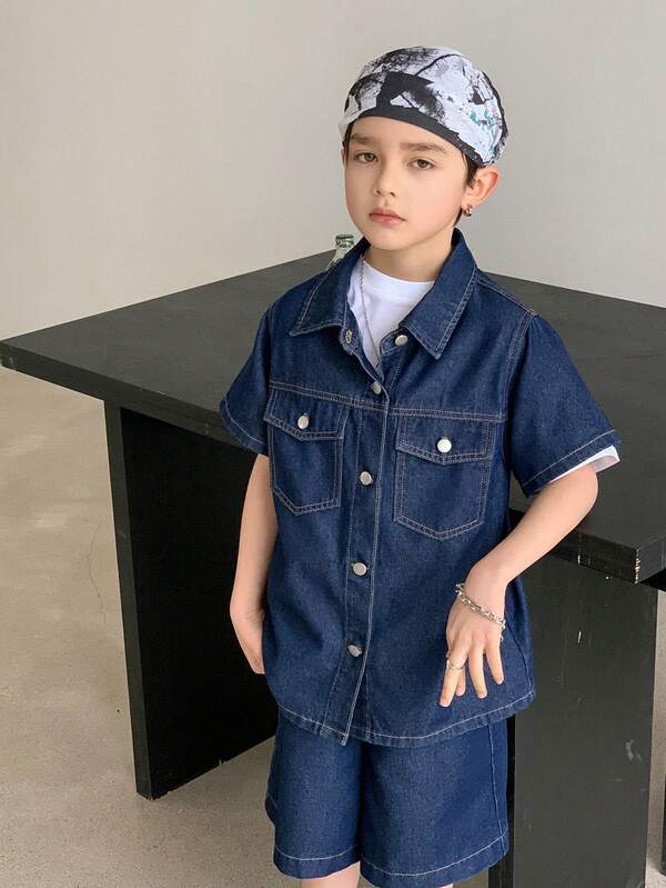DAZY Bộ đồ denim mùa hè cho bé trai, kiểu dáng thường ngày, gồm áo sơ mi và quần short denim, có túi nắp gập và cúc cài phía trước.