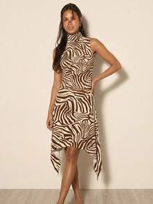 COSMINA Bộ đồ 2 món dành cho nữ: áo liền thân cổ cao không tay và chân váy vạt lệch. - Nhiều màu - Xem 4