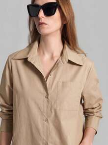 Ontre 2026春夏女士纯色长袖单排扣开衩长衬衫，都市通勤办公商务休闲优雅正式衬衫，女士春夏套装 - 卡其色 - 查看 9