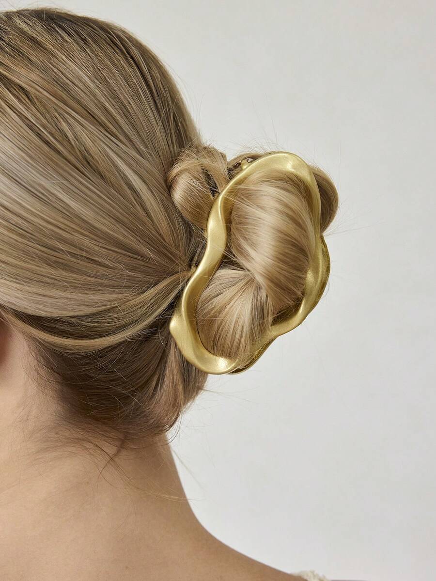 MOTF PREMIUM GOLD-PLATED MATTE HOLLOW ASYMMETRICAL STYLING HAIRPIN, ELEGANT AND CHIC, SUITABLE FOR STUDENTS TO WEAR. - Frosted gold - View 1