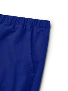TaskEZ Conjunto de uniformes médicos: Top de cuello en V de manga corta y pantalones para trabajadores de la salud - azul real - Ver 7