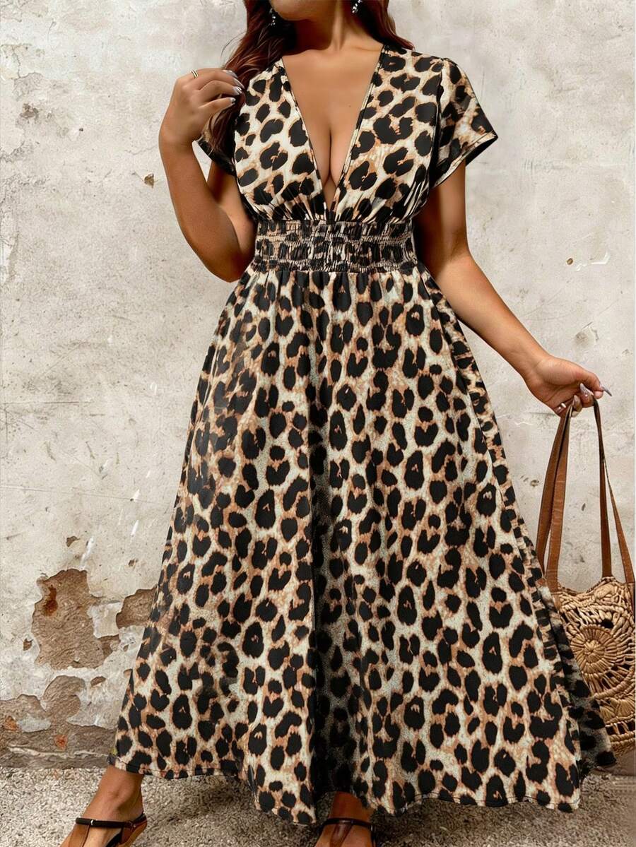 Weeklong Vestido mini ajustado con cintura fruncida y manga corta con estampado de leopardo, talla grande - Multicolor - Ver 1