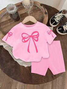 SHEIN Playful Pals 女婴蝴蝶结印花圆领短袖T恤和针织短裤两件套，可爱时尚，奶油粉色，蝴蝶结图案，休闲宝宝套装，适合春夏、室内外穿着，也可作为校服。 - 彩色 - 查看 3