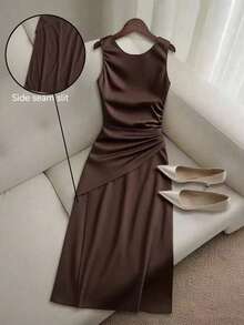 Franclia Vestido camisero con pliegues en la cintura y espalda cruzada - Marrón - Ver 1