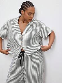 Maija Plus Size Front Button Casual Short Sleeve Printed Shirt Women Vacation Summer Casual For Vintage Old Money Teacher Romantic, Fashion, Versatile Women Party Top Beach Holiday Going Out Graduation Elegant Casual Formal Attire Work Office For Women - Black and White - View 1
