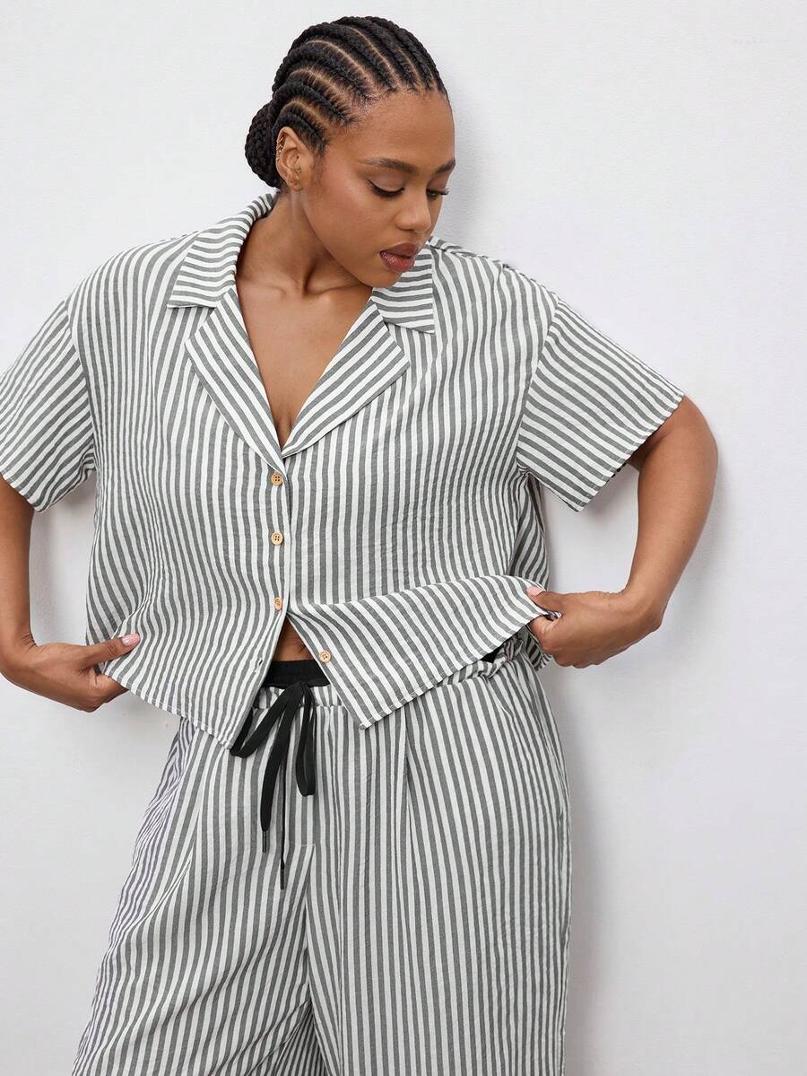 Maija Plus Size Front Button Casual Short Sleeve Printed Shirt Women Vacation Summer Casual For Vintage Old Money Teacher Romantic, Fashion, Versatile Women Party Top Beach Holiday Going Out Graduation Elegant Casual Formal Attire Work Office For Women - Black and White - View 1