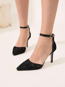 CUCCOO CHICEST 女士蕾丝网眼尖头镂空踝带高跟派对婚鞋，黑色 - 黑色 - 查看 4