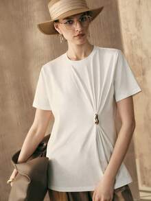 Arave 女士针织扭结金属扣圆领休闲简约短袖白色上衣 - 白色 - 查看 7