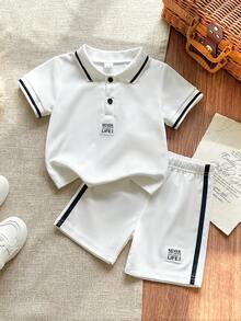 SHEIN 男嬰 2件組休閒可愛熊刺繡徽章不對稱條紋短袖 Polo 衫與短褲套裝，適合夏季 - 白色 - 查看 5