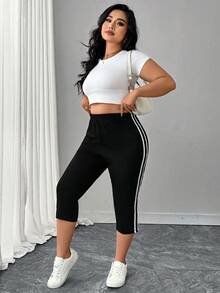 SHEIN CURVE+ 大码女式春夏撞色条纹休闲运动通勤修身弹力七分裤 - 黑色 - 查看 4