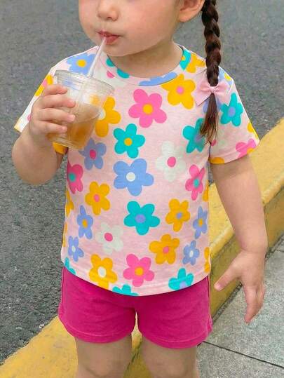 SHEIN 2pcs Baby Girl Cute Floral Pattern Casual Minimalist Short Sleeve Round Neck T-Shirt And Shorts Set, Suitable For Summer