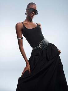 GENKIRA 黑色纯色休闲简约混搭修身吊带连衣裙，不对称下摆设计，褶皱荷叶边下摆，长款连衣裙 - 黑色 - 查看 7