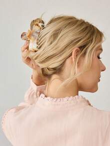MOTF PREMIUM CARAMEL ASYMMETRICAL STYLING HAIRPIN, ELEGANT AND CHIC, SUITABLE FOR STUDENTS TO WEAR. - Rust - View 5