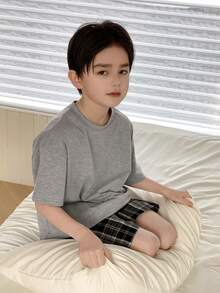 DAZY Tween Boy Solid Color Crew Neck Short Sleeve Top And Plaid Shorts Pajama Set Summer - Grey - View 4