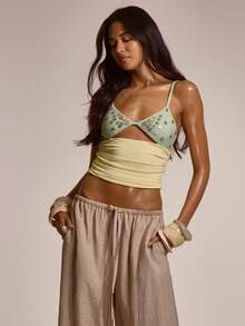 MUSERA 饰有贝壳纽扣的露胸前褶皱修身上衣，可爱春夏性感，适合外出、海滩度假、蜜糖潮汐 - 彩色 - 查看 1