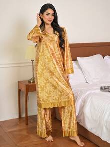 DAZY Bộ đồ ngủ nữ thanh lịch gồm áo dài tay và quần dài, họa tiết hoa jacquard. - Hồng - Xem 9