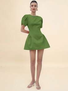 BELROSIE Italian Style Tulip 3D Short Sleeve Round Neck Peplum Hem Split Skirt Women Short Princess Dress - Green - View 2