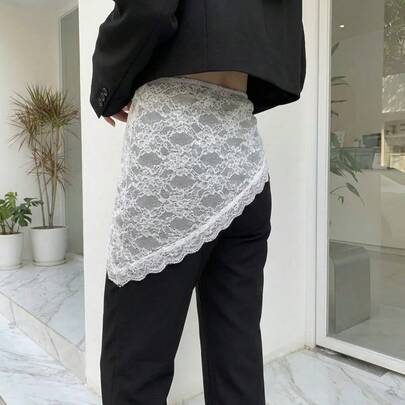 Joivida 1 chiếc khăn choàng cổ ren kiểu retro, khăn trùm đầu phối cùng khăn tam giác, váy và vạt sau.