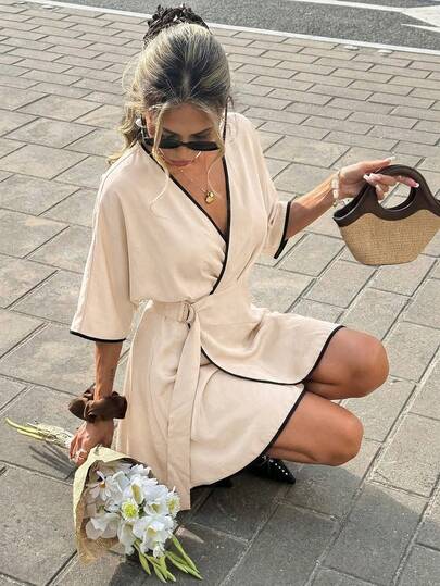 Serisse Women's Casual Short Dress With Contrast Color Trim And Tie Waist,Elegant Fitted V-Neck Short-Sleeved Dress,Contrasting Color Edging Design,Fitted A-Line Skirt, French Elegance And Casual Style, New Summer Style,Picnic Dress,Vacation Dresses,Summer Dresses For Women,Elegant Dresses For Party,Beach Outfits, Beach Vacation Outfits For Women,Holiday Outfits For Women,Summer Outfit For Women,Summer Clothes, Cute Summer Dress, Vacation Dress Women, Lovely Dress, Summer Dress Women, Trending Dress For Women, Latest Dress For Women New Arrivals