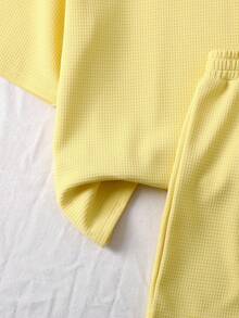SHEIN LMoss Kids LMoss 少女针织纯色宽松短袖上衣和短裤休闲套装 - 黃色 - 查看 5