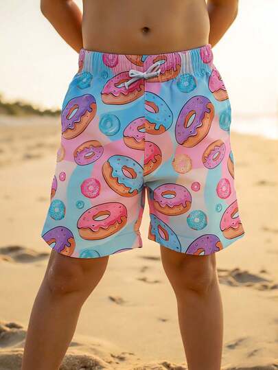 SHEIN 男童休闲时尚可爱卡通甜甜圈印花宽松沙滩短裤，适合夏季、海滩、户外、游泳