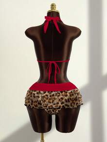 Zestiva Conjunto de traje de baño de 3 piezas para mujer con estampado de leopardo, que incluye top con atar, Bottom triangular y minifalda con cordón de color contrastante - Rojo - Ver 2