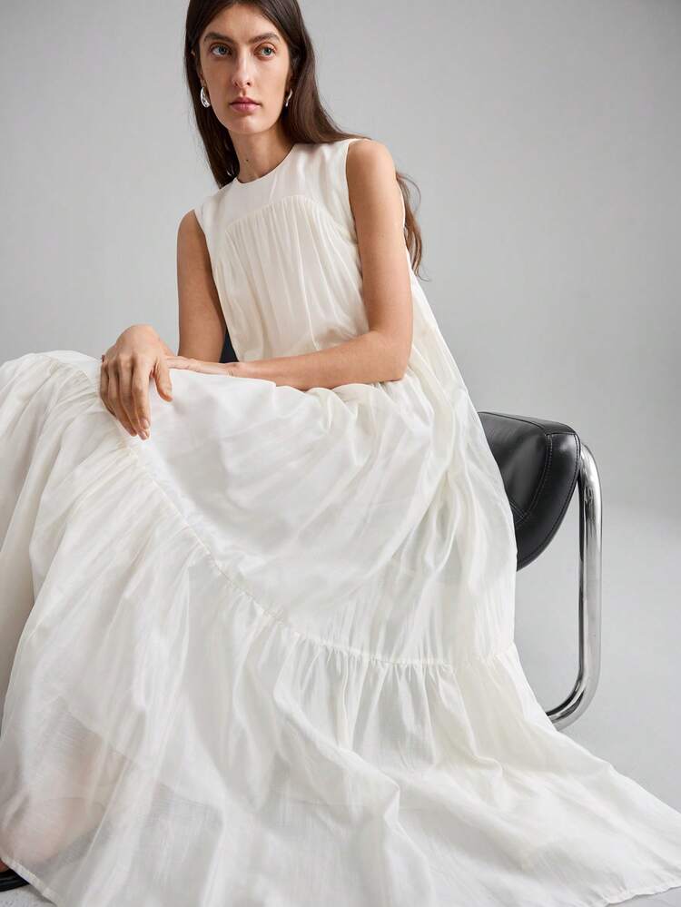 2026SS New Women's Summer Extra Long Ruffle V-Neck Slip Dress, Fashionable Urban Romantic Vacation, Island Resort Party Elegant Loose Comfortable Wide Skirt Vacation Dress, Women's Casual Dress, Spring/Summer New Apparel