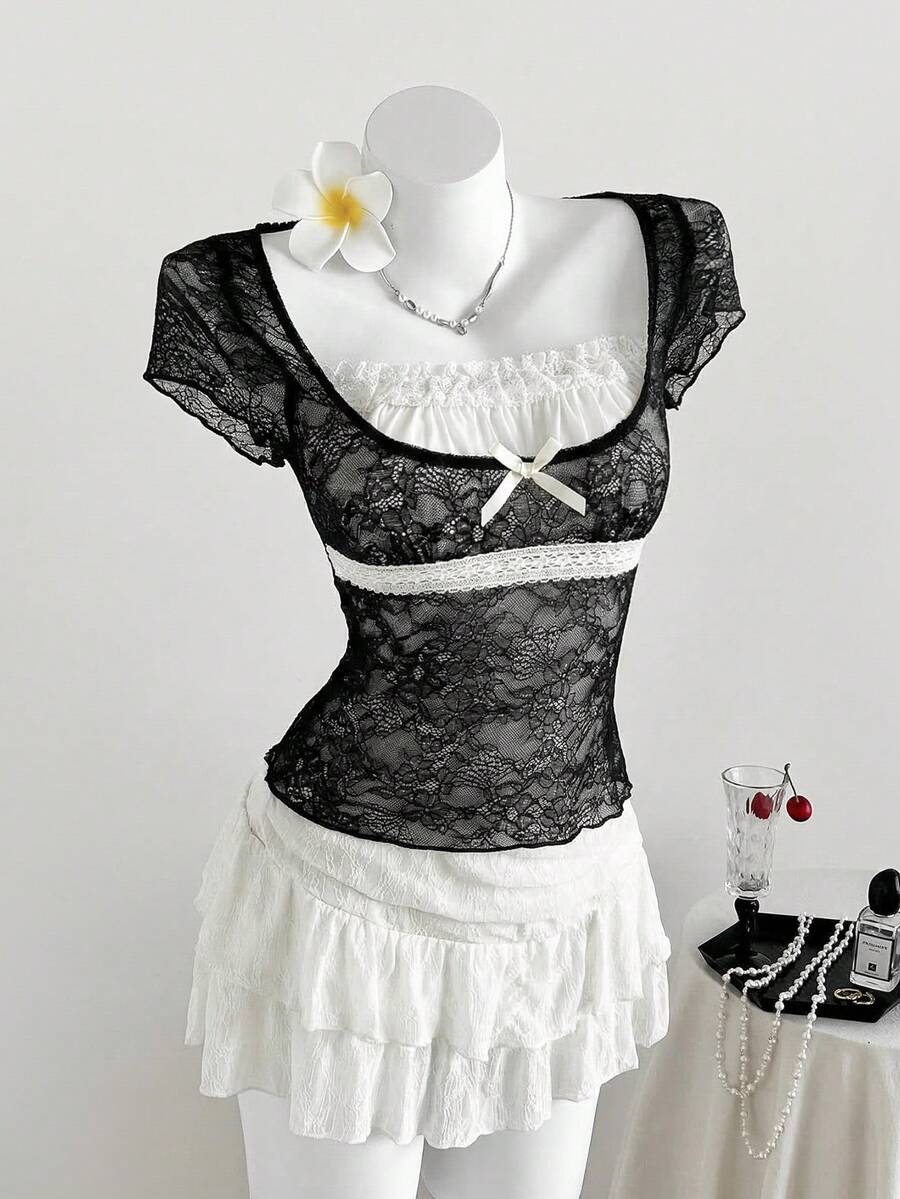 Sweetra 女士新款休闲蕾丝拼接T恤，饰有蝴蝶结，适合通勤、外出、工作、野餐等场合，粉色，春夏秋季皆宜。 - 黑色 - 查看 1