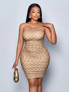 SOLERSUN 大码女式大理石纹印花无肩带紧身派对连衣裙（随机花卉印花） - 卡其色 - 查看 5