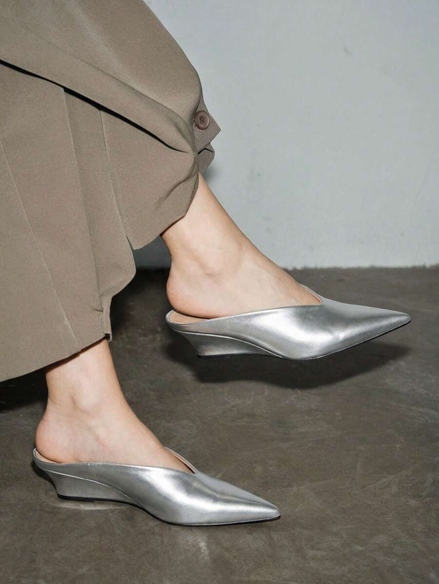 2025秋冬季 KD 2024 欧美风复古刺绣高跟长筒牛仔靴，过膝，优雅，穆勒鞋，高贵