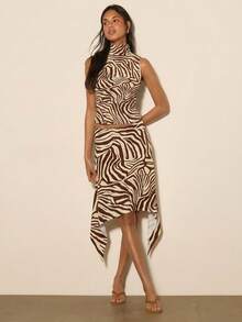 COSMINA Bộ đồ 2 món dành cho nữ: áo liền thân cổ cao không tay và chân váy vạt lệch. - Nhiều màu - Xem 5