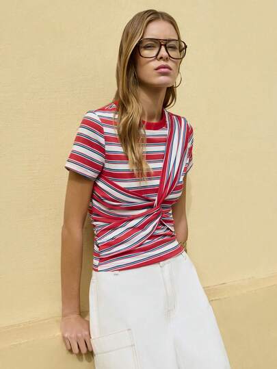 Nöista 女士条纹圆领扭褶休闲百搭日常短袖T恤
