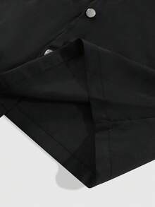 Manfinity EMRG 男士宽松实用口袋休闲衬衫，纽扣前襟方正短袖衬衫，口袋设计，都市休闲风，简约百搭，实用时尚，都市潮流，日常休闲，时尚百搭，节日礼物，男友礼物 - 黑色 - 查看 8
