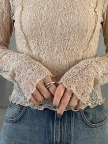 FRIFUL 女士修身蕾丝衬衫，圆领长袖，薄纱质感面料，休闲百搭，适合度假和海滩穿着 - 卡其色 - 查看 4