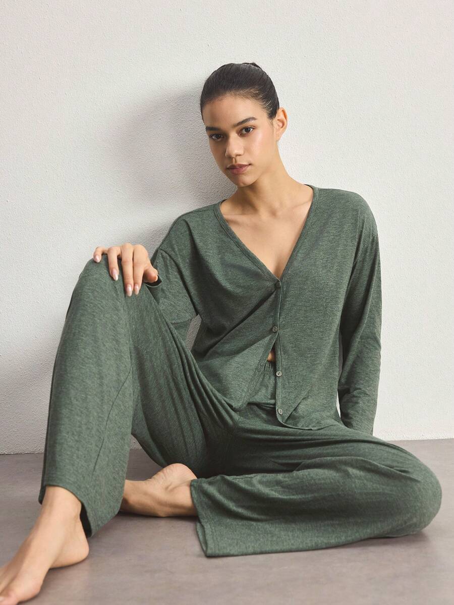 Ocili Minimalist Comfortable Collarless Soft Pajama Set For Women - Dark Green - View 1