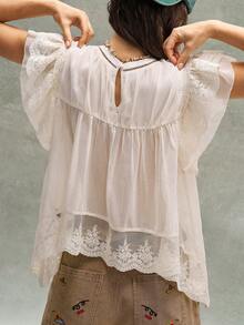 SHEIN BohoFeels Blusa de mujer de estilo bohemio francés romántico para vacaciones de verano, con bordados, volantes y encaje, de estilo libre y casual. Estilo de vestir libre y relajado, disfraz de mujer para carnaval, playa, vacaciones de verano - Albaricoque - Ver 3