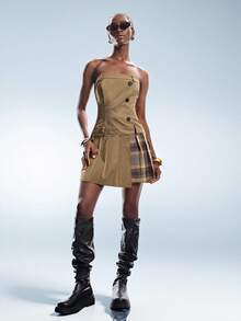 GENKIRA 不对称撞色格纹拼接褶裥下摆抹胸连衣裙，解构复古学院风，卡其色，适合春夏街头、约会、时尚ins风穿搭 - 彩色 - 查看 3