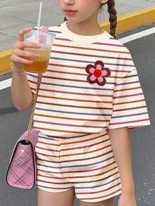 两件套少女休闲多巴胺彩色条纹花卉刺绣印花柔软宽松圆领短袖T恤和短裤套装，适合春夏日常、居家、外出、度假、复活节等场合。 - 彩色 - 查看 4